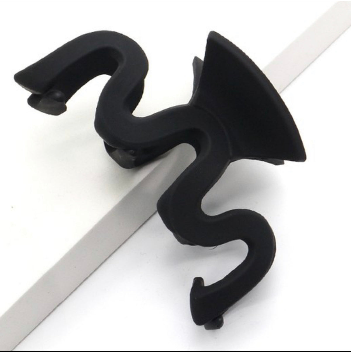 WAVY MATTE CLAW CLIPS