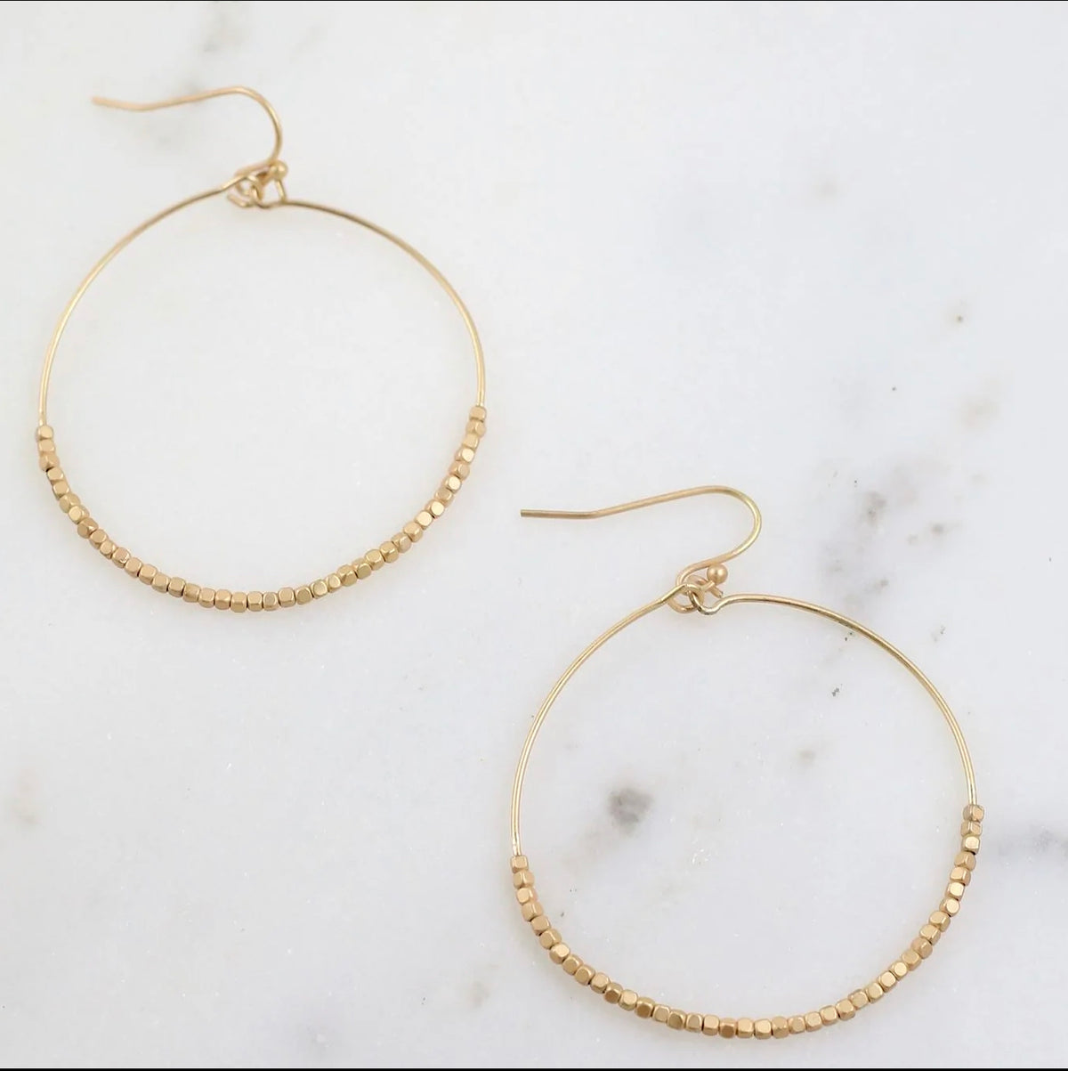 AMBERWOOD BEAD HOOP EARRING