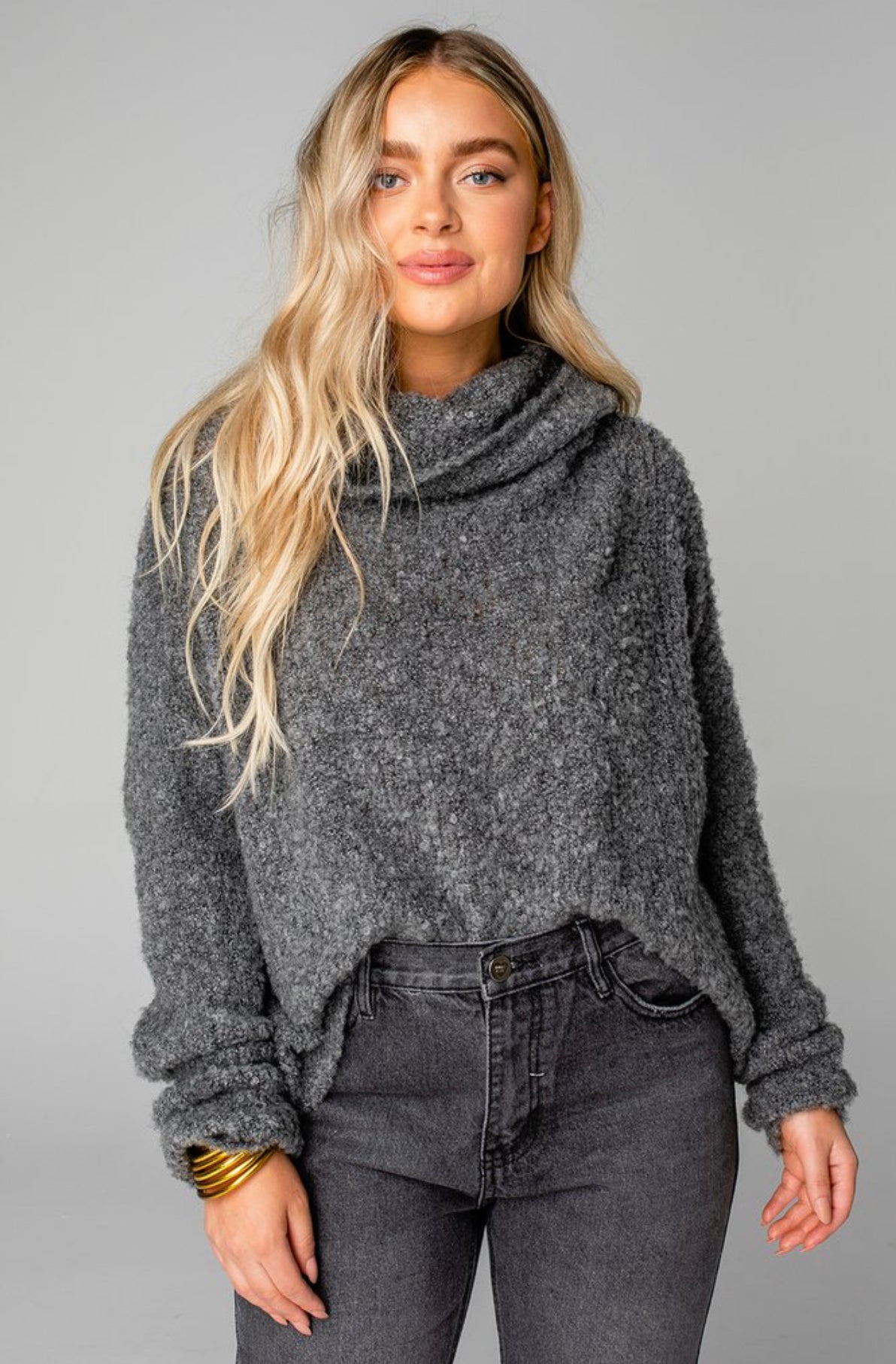 DAISY CHARCOAL SWEATER