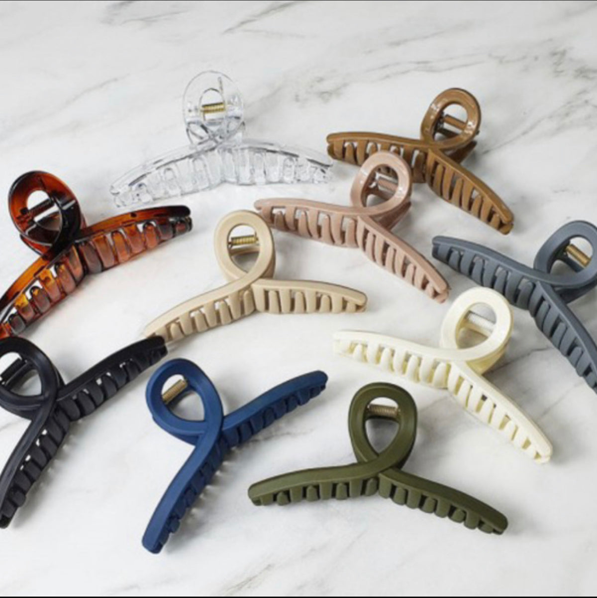 HAIR CLAW CLIP