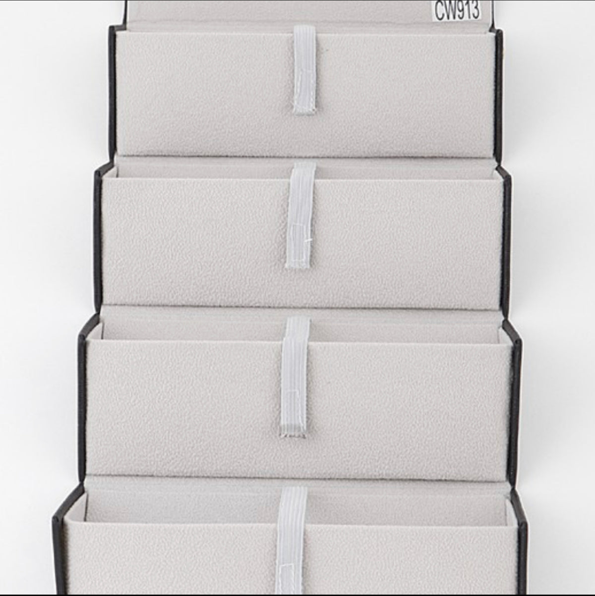 MULTIPLE SUNGLASS CASE