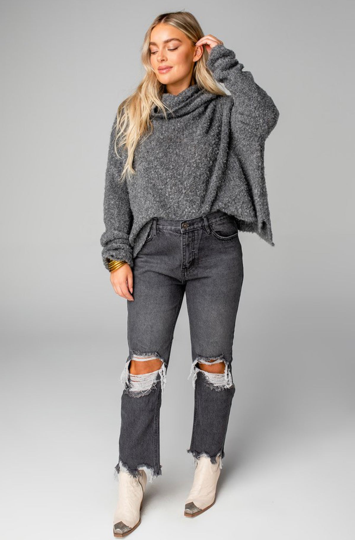 DAISY CHARCOAL SWEATER