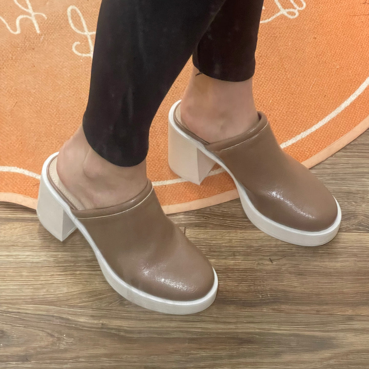 PRESLEY PLATFORM CLOG