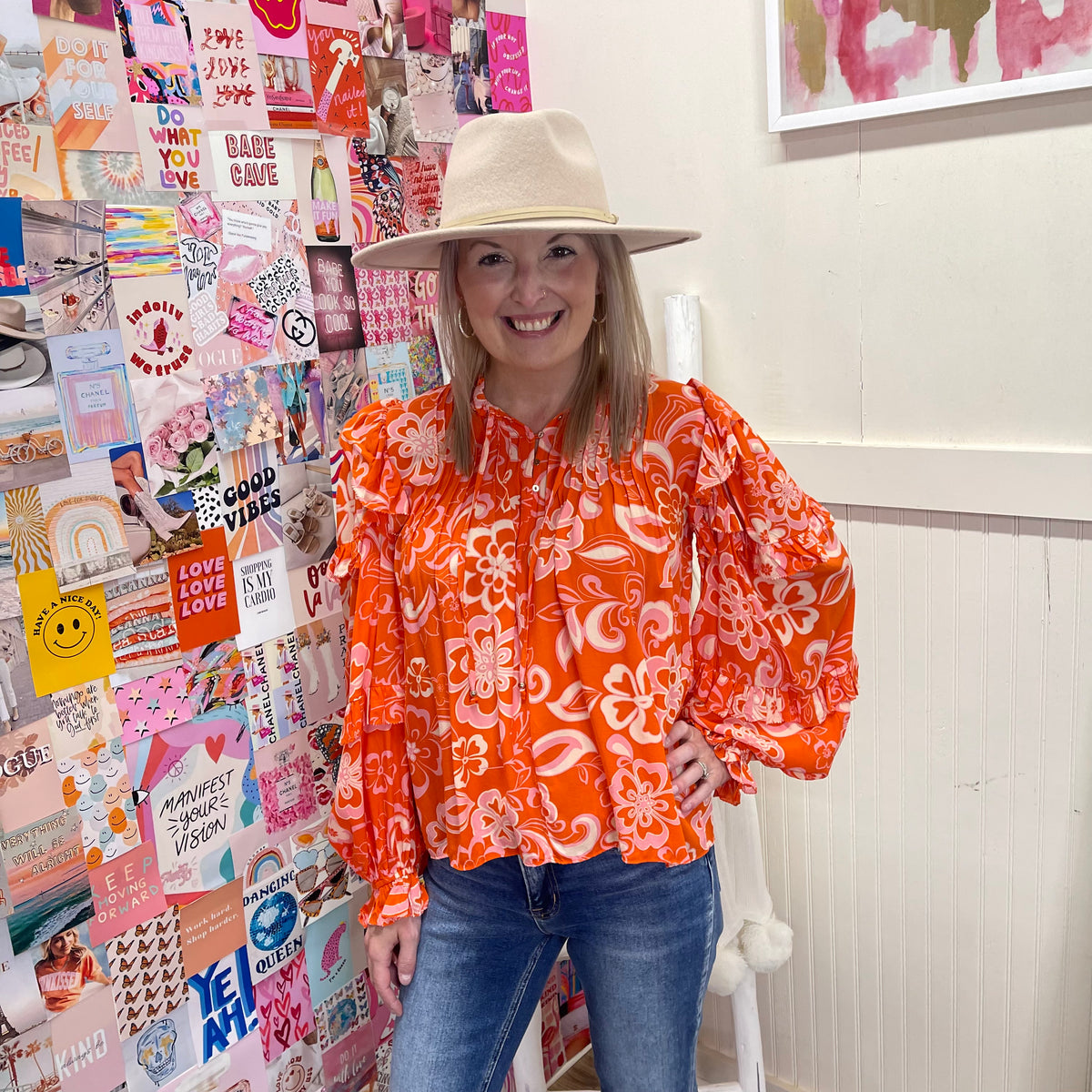 ORANGE FLORAL RUFFLE SLV TOP