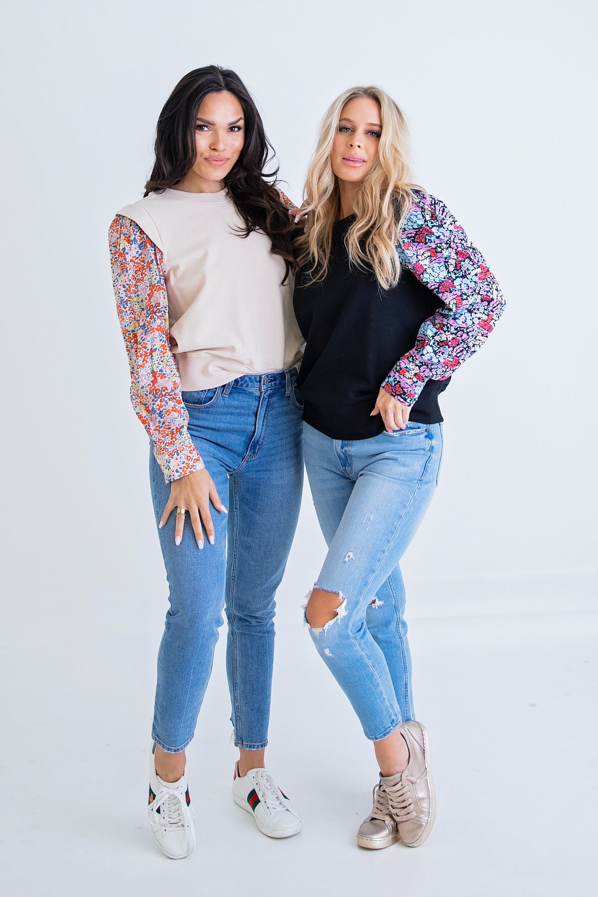 FLORAL BLACK POPLIN SWEATSHIRT