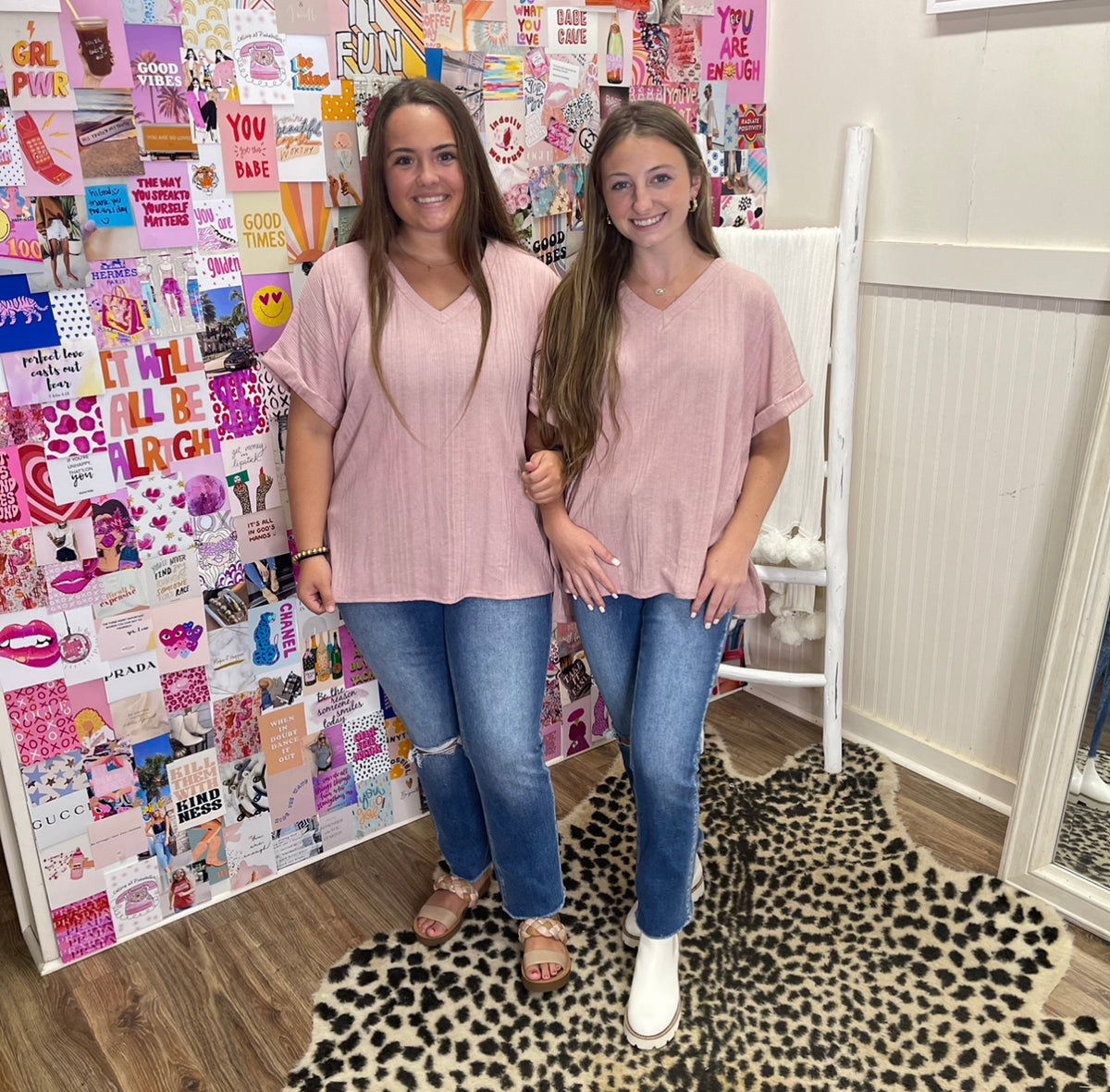 NADIA SHORT SLV VNECK SLIT TOP
